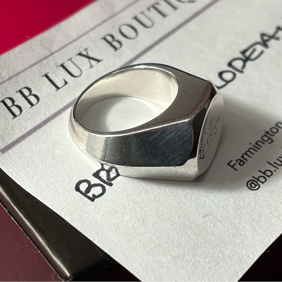RARE GUCCI 925 Sterling Silver Signet size 5.5 Authentic- full set w/ box, pouch - Picture 11 of 16